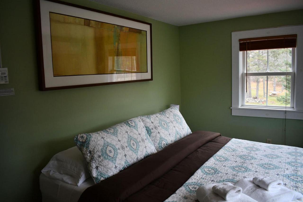 Brook Road Inn Goshen Екстериор снимка