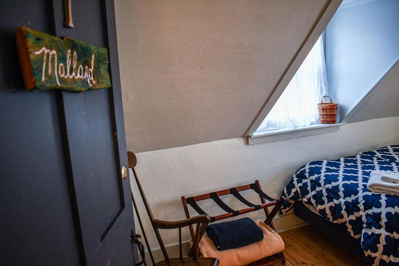 Brook Road Inn Goshen Екстериор снимка